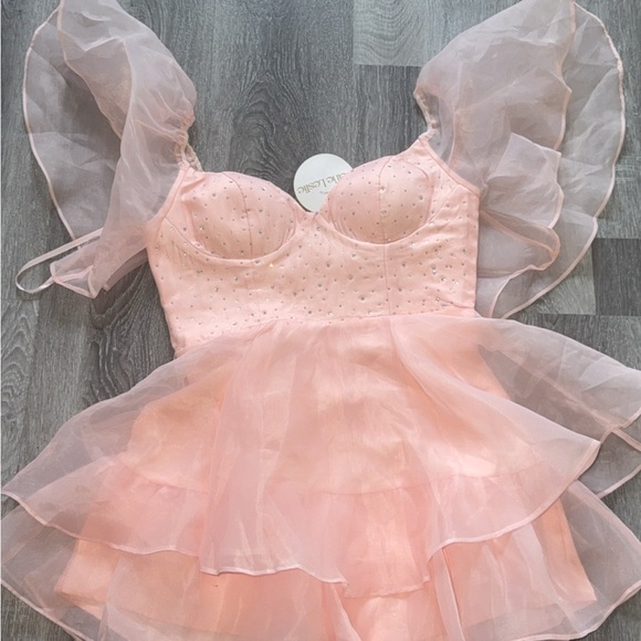 Selfie Leslie Pink Mini Romper - Picture 6 of 9